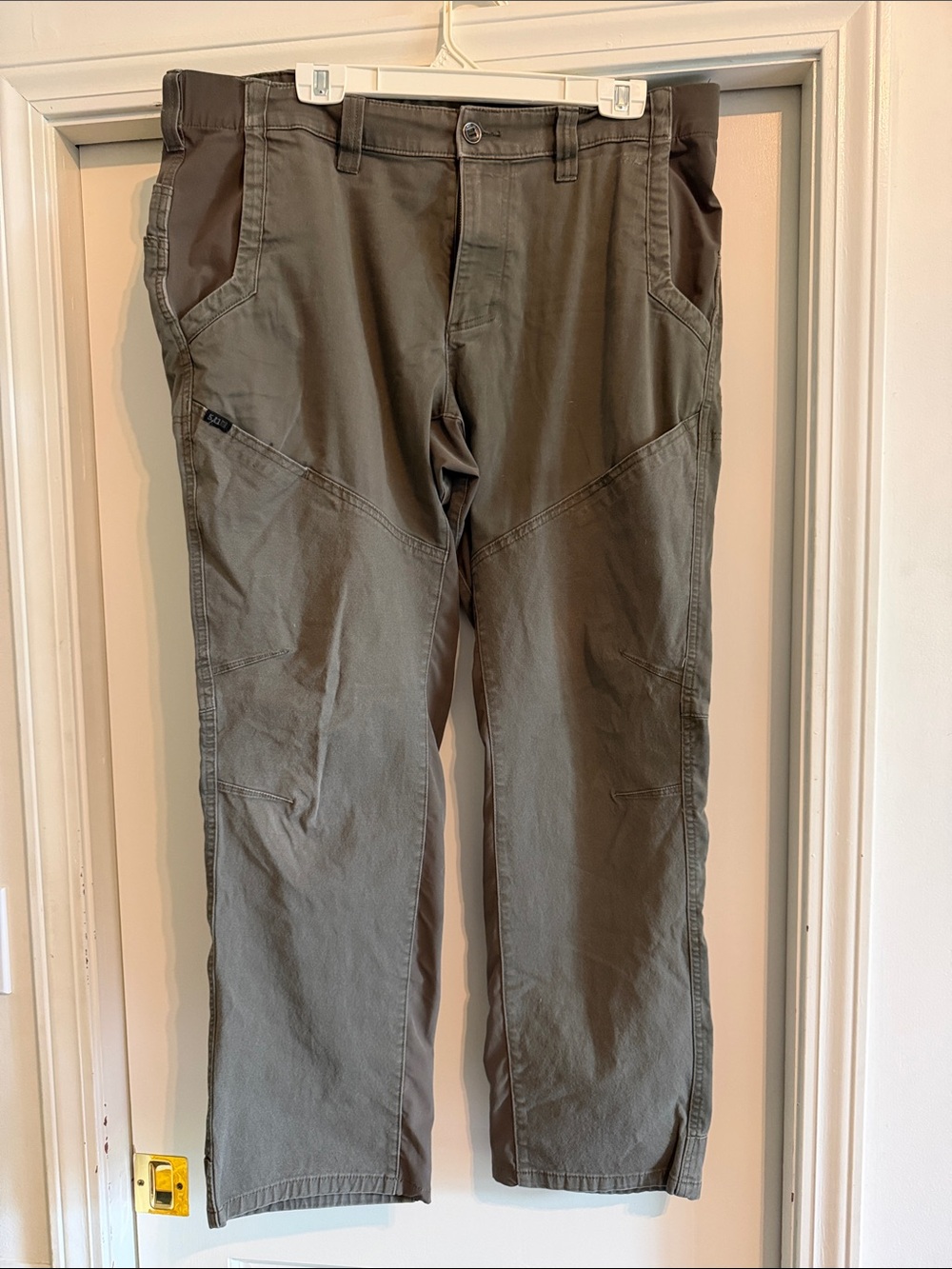 5.11 Tactical Men's Cargo Pants in Olive